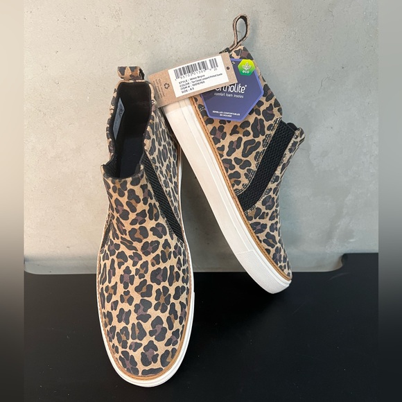 Toms Shoes - NWT TOMS LEOPARD SNEAKERS